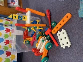 3821